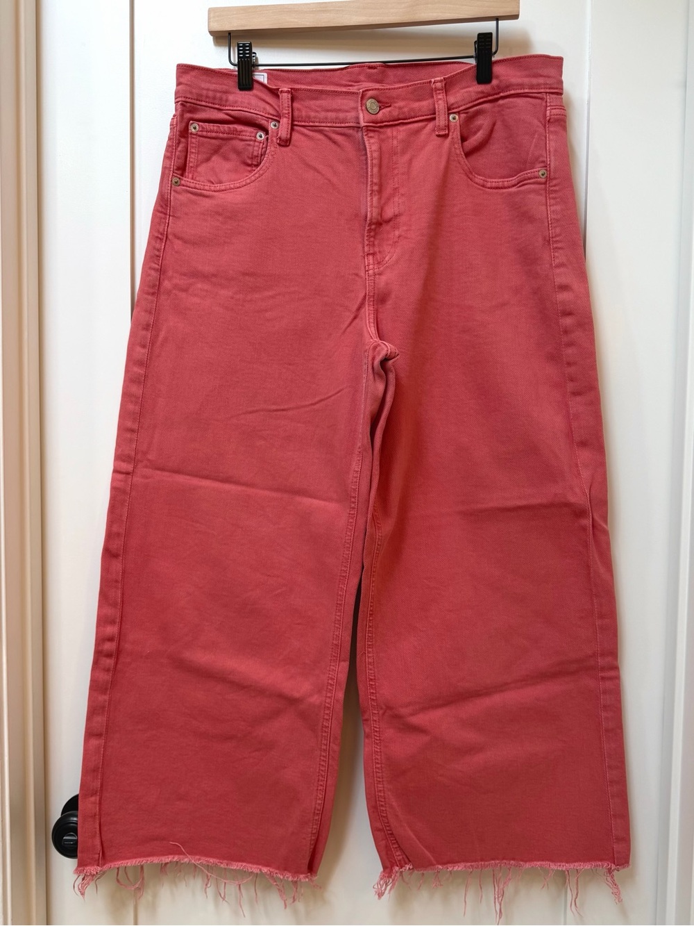 GAP High Rise Stride Ankle Jeans in Coral Pink, 32/14 Short